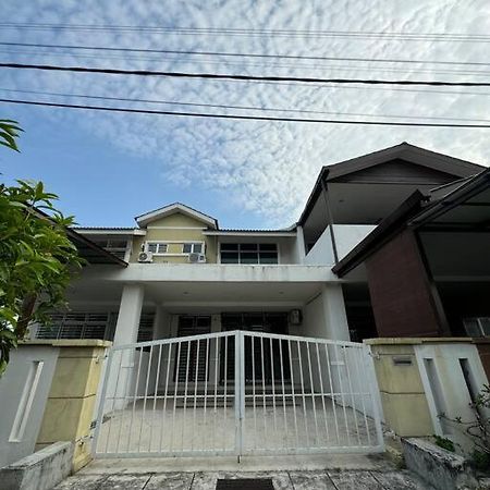Homestay Bagan Serai Buitenkant foto